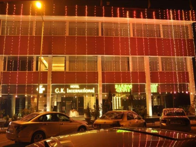 Hotel Gk International Chandīgarh Buitenkant foto
